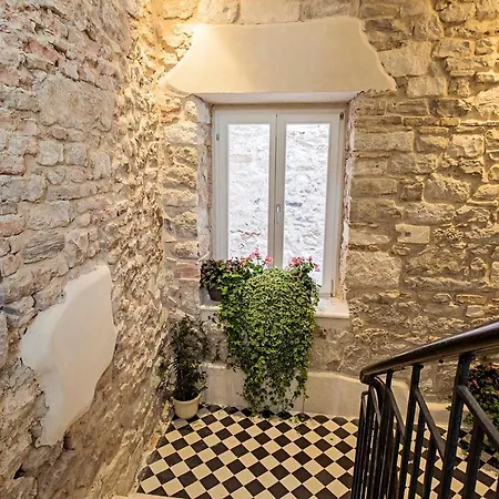 Hotel Heritage Antique 4*