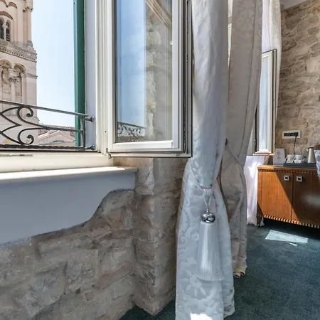 Hotel Heritage Antique 4*