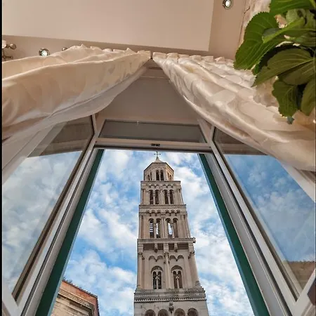 앤티크 스플릿 럭셔리 룸