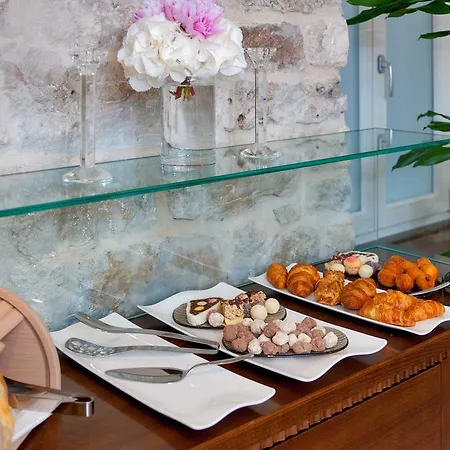 Hotel Heritage Antique 4*