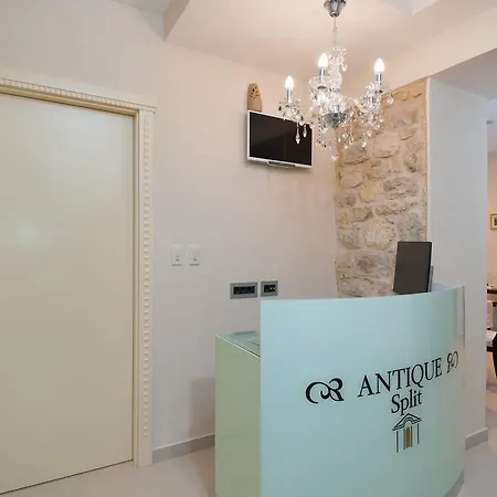 앤티크 스플릿 럭셔리 룸 호텔