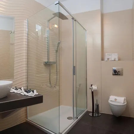 Hotel Heritage Antique 4*