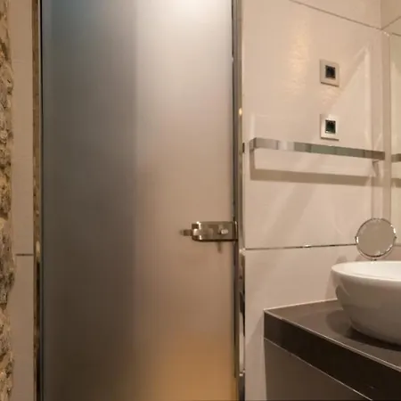 Hotel Heritage Antique