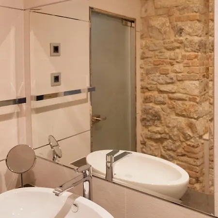 Hotel Heritage Antique 4*