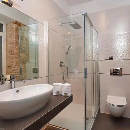 앤티크 스플릿 럭셔리 룸 4* 스플리트