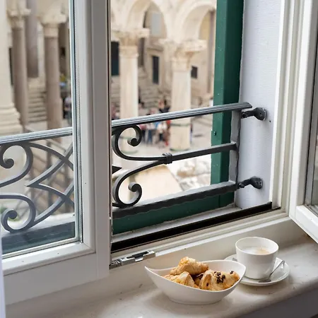 Hotel Heritage Antique