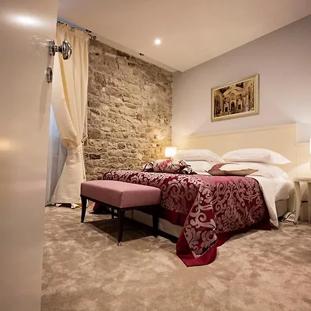 Heritage Antique 4* Split