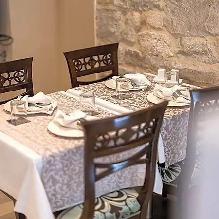 Готель Heritage Antique 4*
