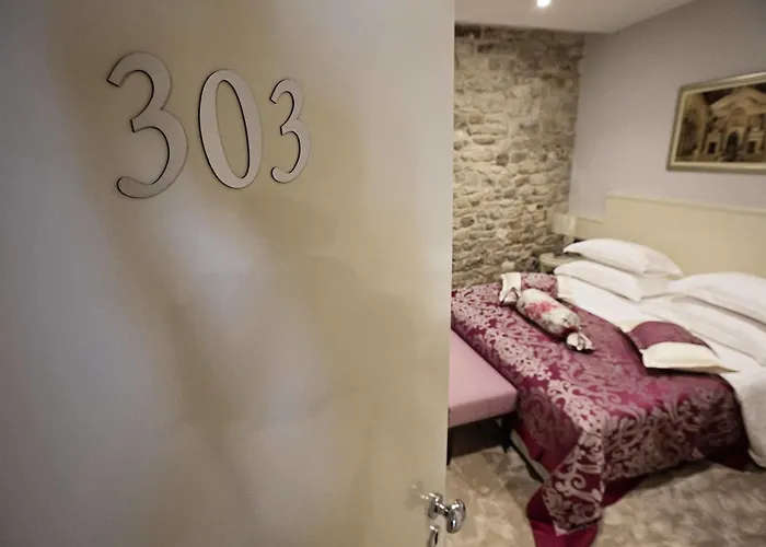 Hotel Heritage Antique