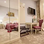 Heritage Antique Hotel