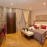 Heritage Antique 4*