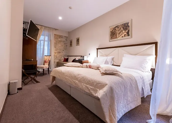 アンティーク ラグジュアリー ルーム